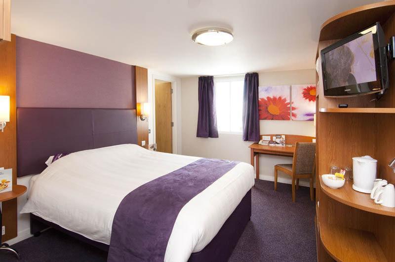 Premier Inn Southampton West Ower Exterior photo