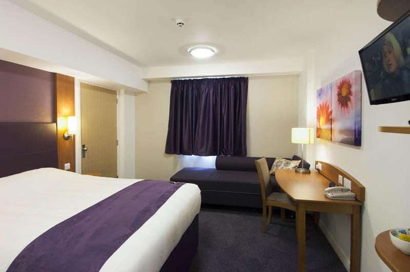 Premier Inn Southampton West Ower Exterior photo